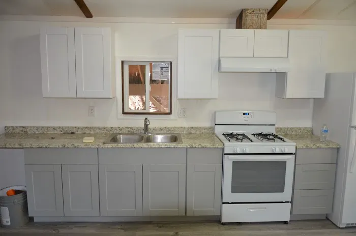 Mobile Heights Manor Picture 2