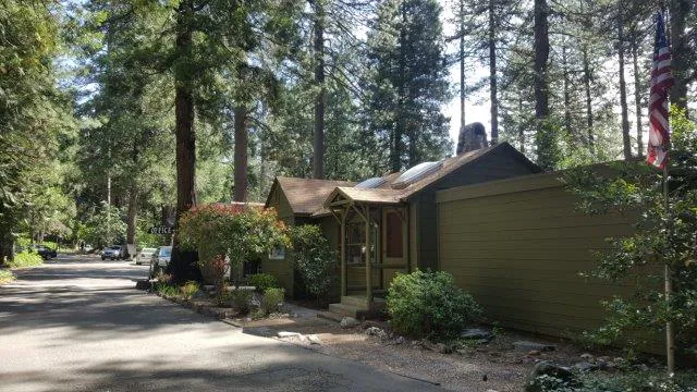 Bonanza Mobile Home Park Picture 1