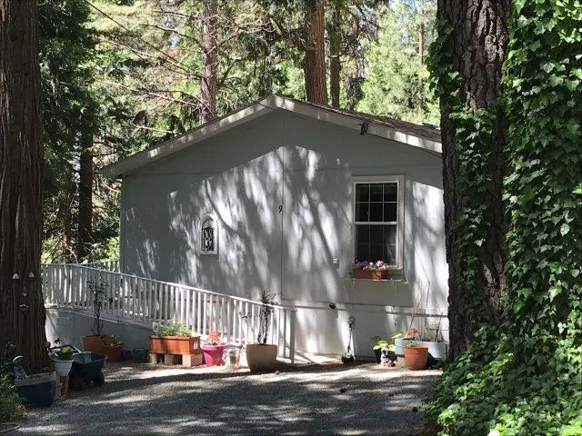 Bonanza Mobile Home Park Picture 8