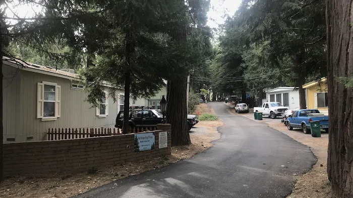 Whispering Pines Mobile Home Park Picture 1