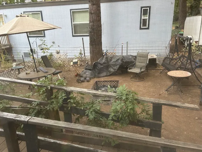 Whispering Pines Mobile Home Park Picture 8