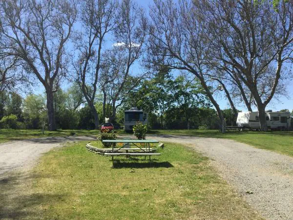 Hidden Harbor Marina & RV Park Picture 8