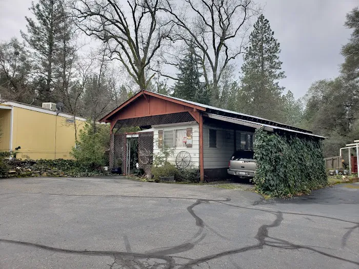 Diamond Manor Mobile Park Picture 3