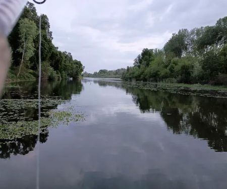 Hunters Resort: Mobile home and RV park. A Riverfront Adult Community