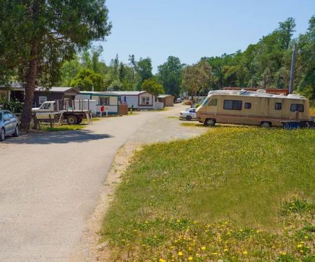 Gold Beach Manufactured Housing Community