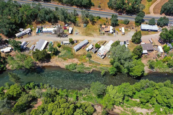 Gold Beach Manufactured Housing Community Picture 4