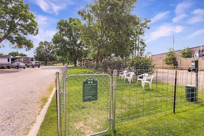 Red Bluff RV Park Picture 8