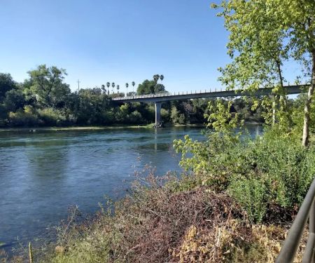 Bend Mobile Home & RV Park