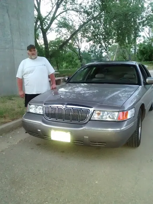 Bend Mobile Home & RV Park Picture 9