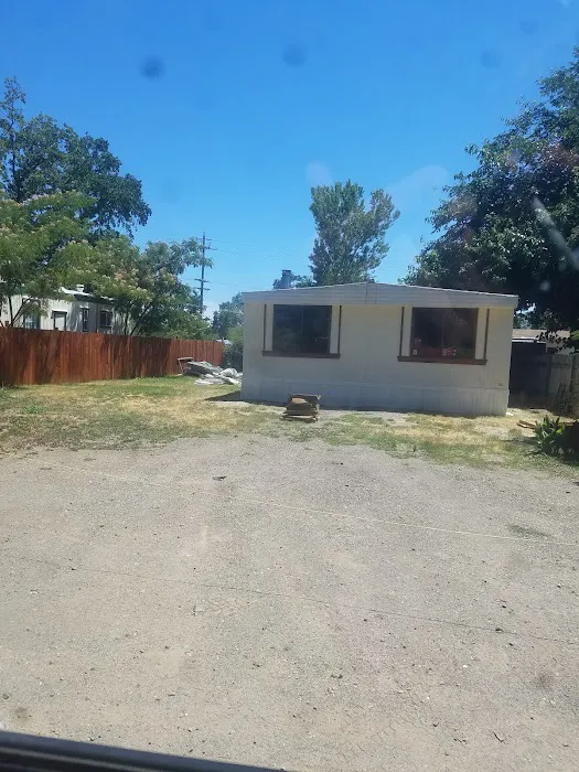 Amberwood Mobile Home Park Picture 3