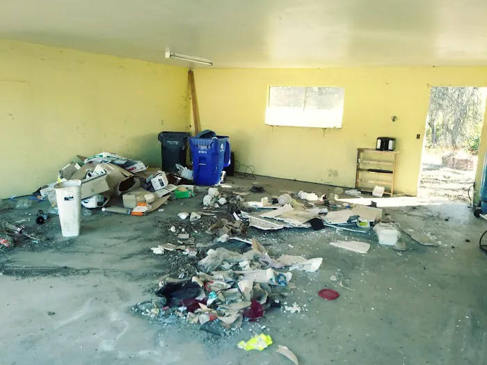Amberwood Mobile Home Park Picture 4