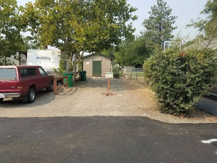 Cottonwood Oaks Mobile Home Park Picture 3