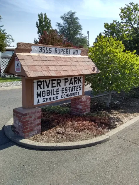 River Park Mobile Estates Picture 4