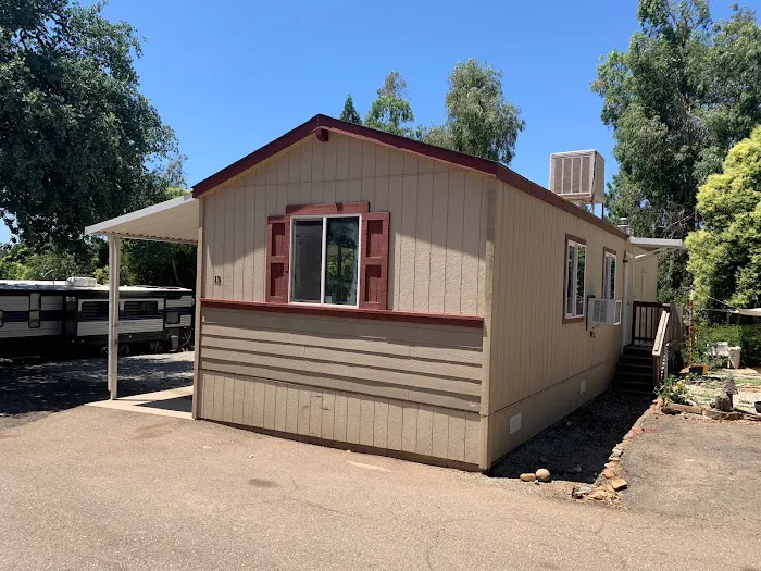 Anderson Mobile Home Park Picture 3