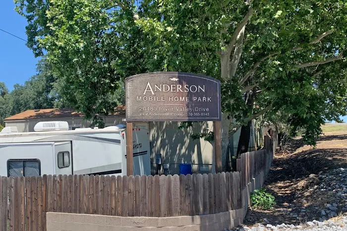 Anderson Mobile Home Park Picture 6