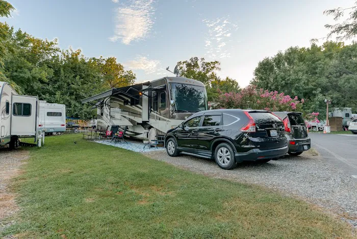 Sacramento River RV Park Picture 6