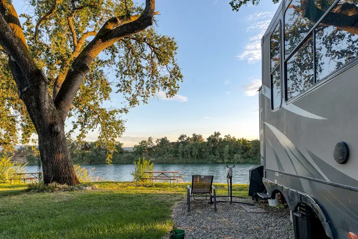 Sacramento River RV Park Picture 4