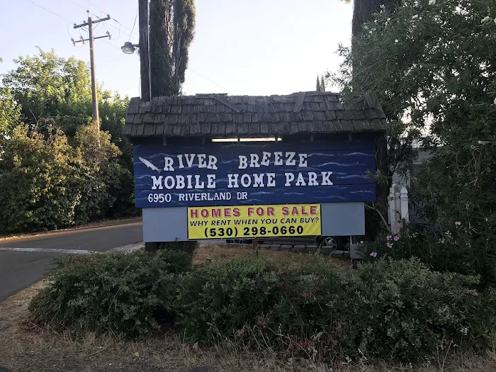 River Breeze Mobile Home Park Picture 5