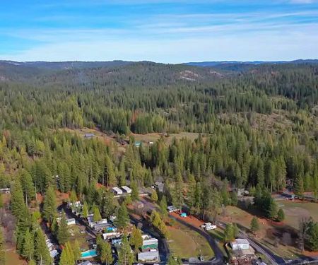 Safari Manufactured Housing Community