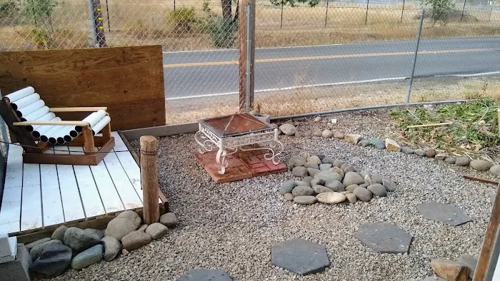 Redding Oaks Mobilehome Park Picture 7