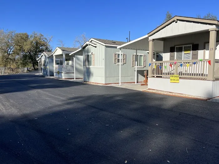 Oak Grove Mobile Home Park (Homes For Sale) Picture 3