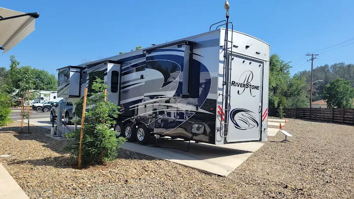 Green Acres RV Park Picture 1