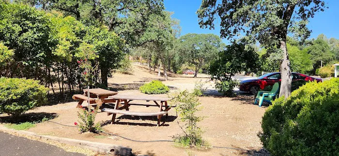 Redding Village Mobile Home Park Picture 5