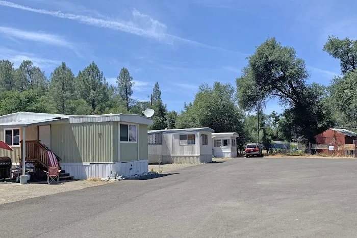 Brookside Redding Mobile Home Park Picture 6
