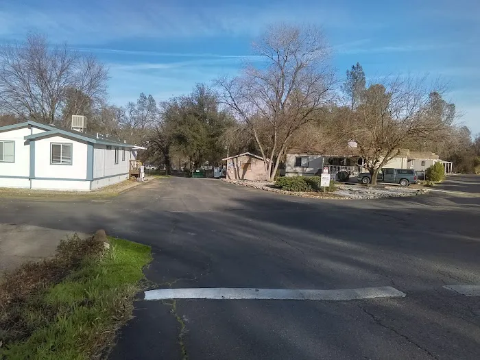 Brookside Redding Mobile Home Park Picture 8