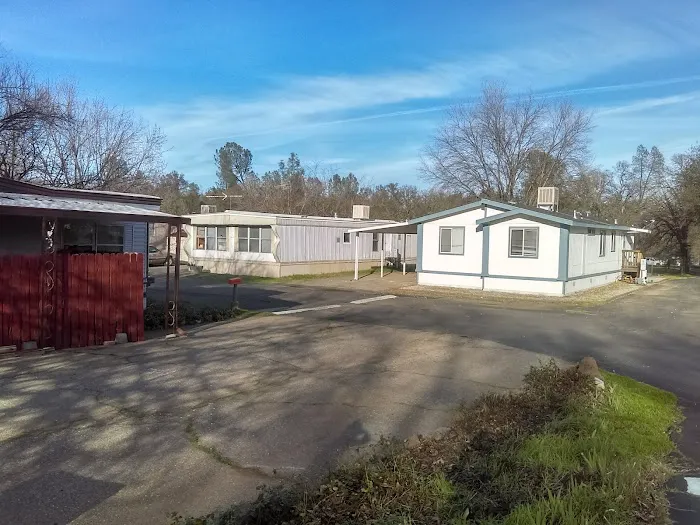 Brookside Redding Mobile Home Park Picture 10