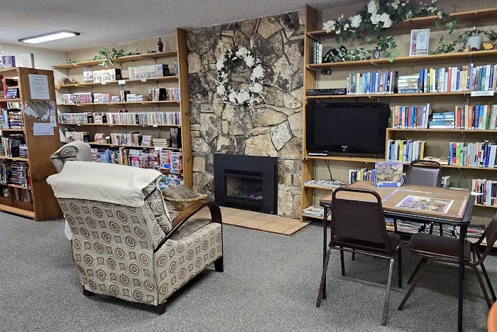 The Redwoods Mobile Home Community Picture 1