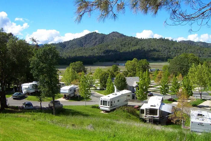 Mountain Gate RV Park and Cottages Picture 3