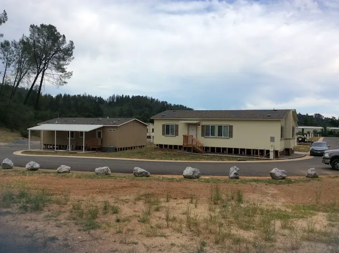 Mountain Gate Mobile Home Park Picture 7