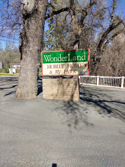 Wonderland Mobile Home And RV Park Picture 2