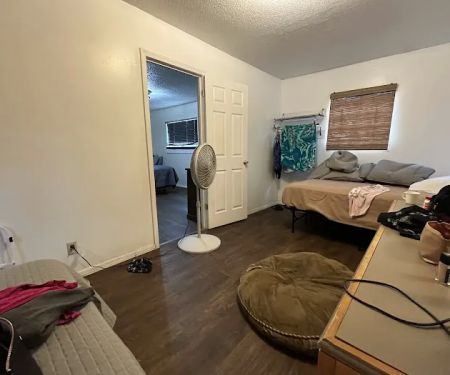 Lakeshore Inn Resort