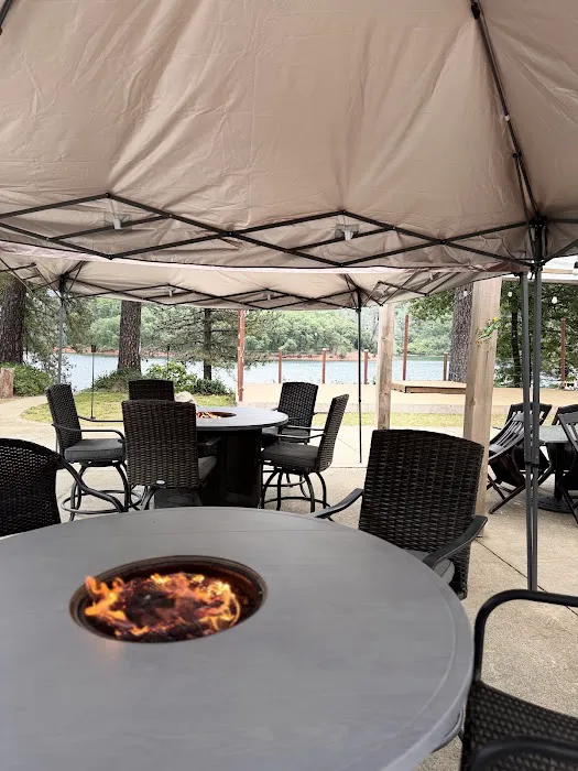 Lakeshore Inn Resort Picture 2