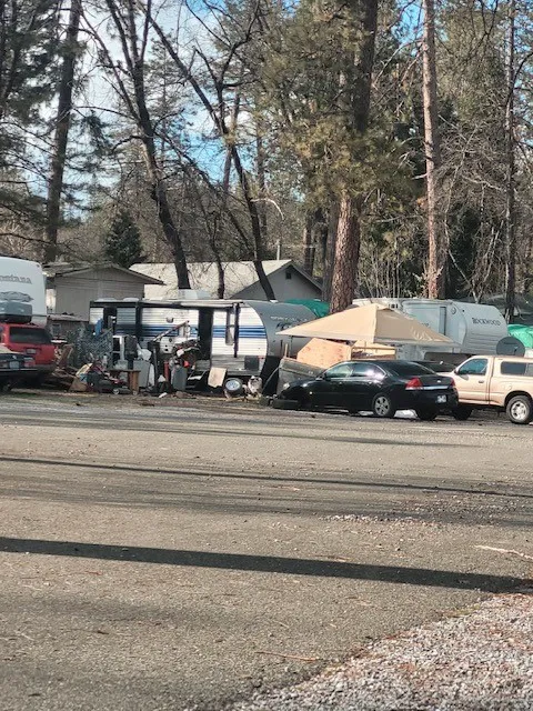 Lakeshore Villa RV Park Picture 8