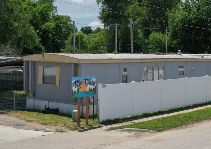 Rio Vista Mobile Home Park Picture 2