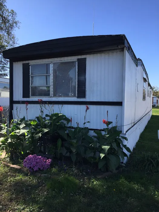 Garden Valley Manufactured Home Community Picture 1