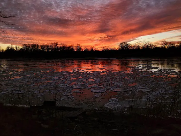 Mintles Landing Picture 2