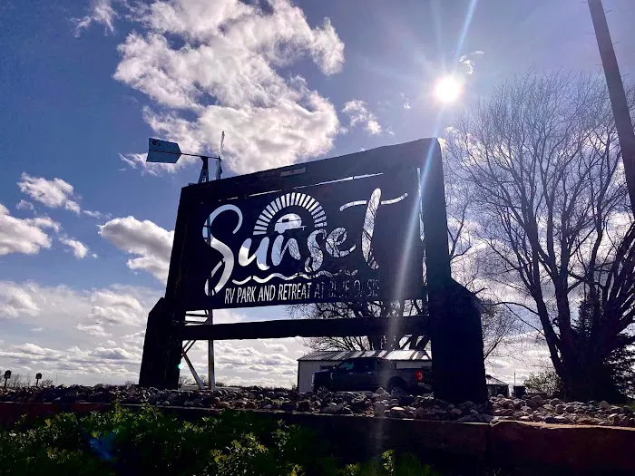 Sunset at Blue Oasis RV Park Picture 9