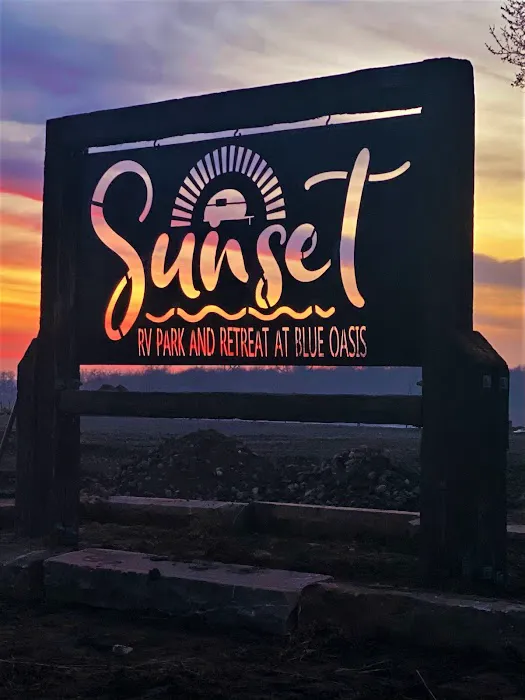 Sunset at Blue Oasis RV Park Picture 4