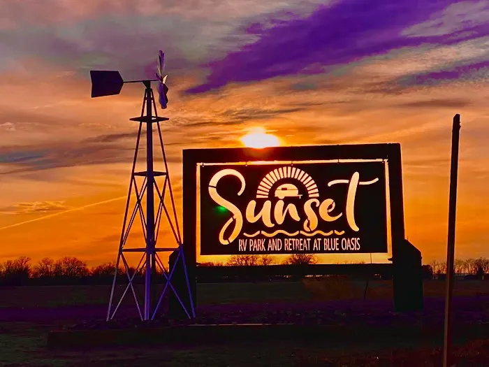 Sunset at Blue Oasis RV Park Picture 8