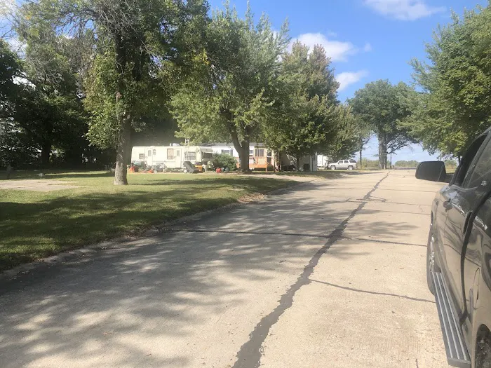 Shenandoah Mobile Home Park - Lakeview Estates Picture 1