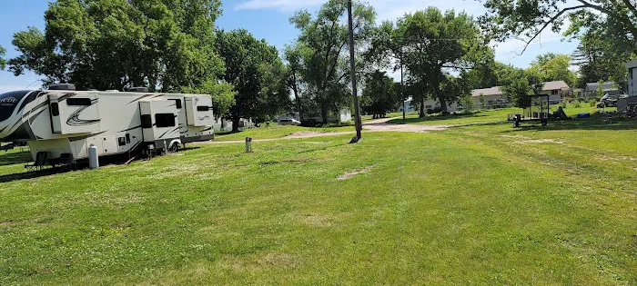 Stromsburg Trailer Court and RV Park Picture 9
