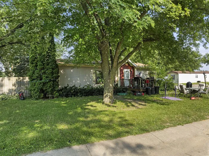 Oak Point Estates Picture 10