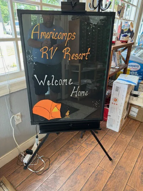 Americamps RV Resort Picture 9