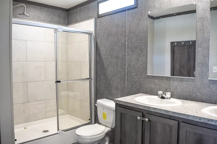 MH Estates LLC Picture 1