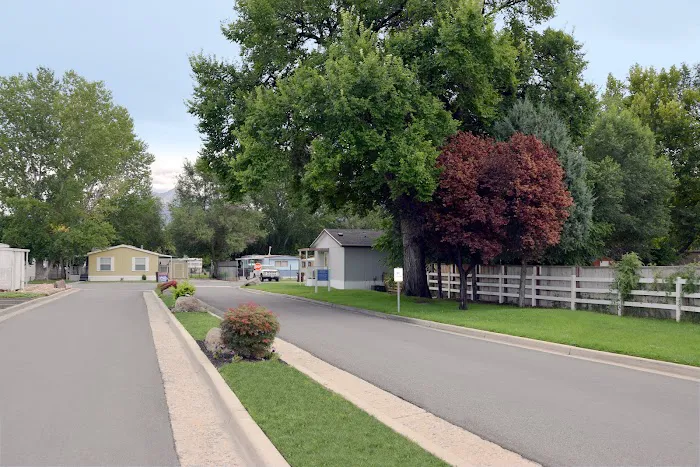 Brookside Manufactured Home Community Picture 1