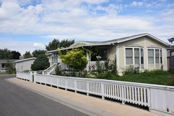 Crescentwood Village Manufactured Home Community Picture 7